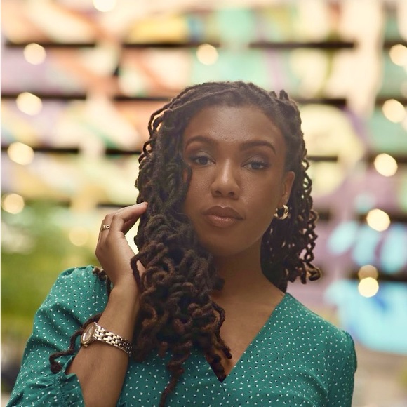 Meet your Posher, Tania - Picture 3 of 3